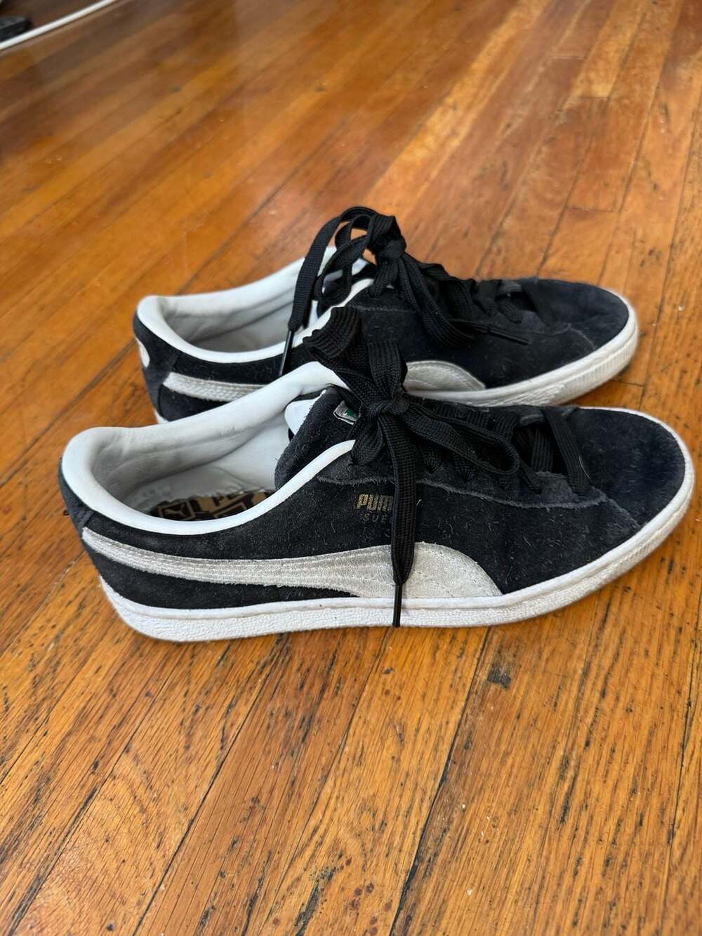 Puma Suede Classic Black White Women's Size 7 Sneakers